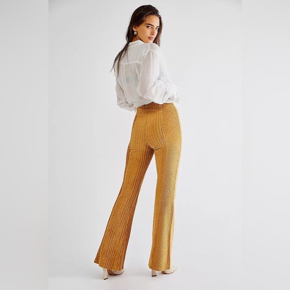 Free people slim pull on velvet flare - XS - Picture 3 of 3